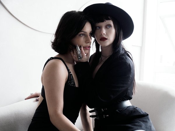 Wie kann ich mit Second-Hand-Mode stilvoll auftreten?